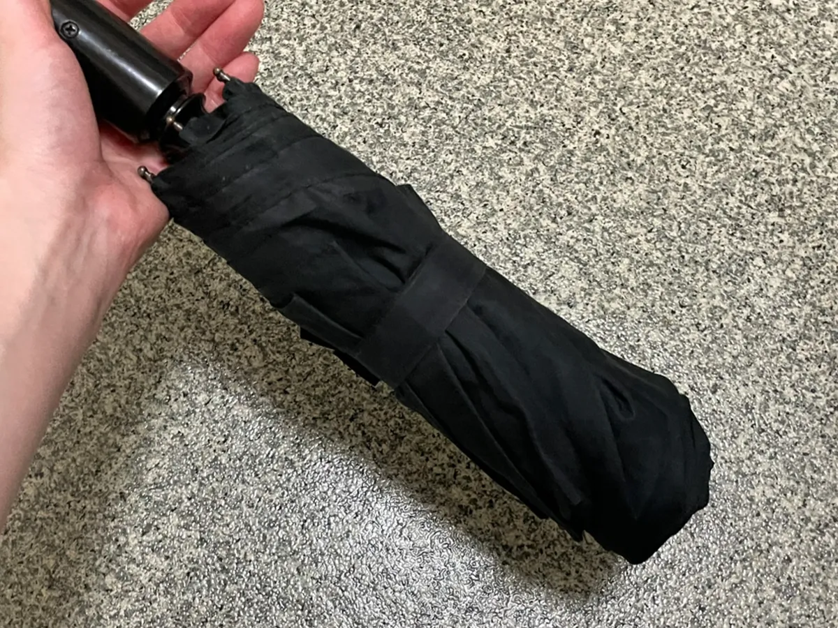 折り畳み傘の写真(撮影:grapeライフハック編集部)