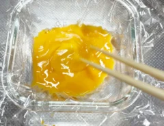 『レンチンだし巻きたまご』の作り方（撮影：grapeフード編集部）