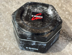 「身体の一部並みに使い倒してる」「10年間バリバリ現役なのはすごい」　耐久性抜群の『Gショック』に「仕事もプライベートでも合わせやすい」