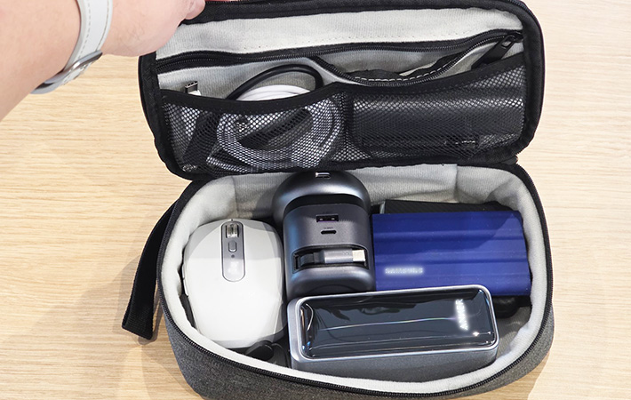 ガジェットポーチの画像