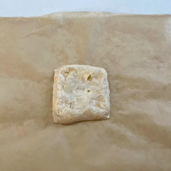 加熱したチーズ（撮影：grapeフード編集部）