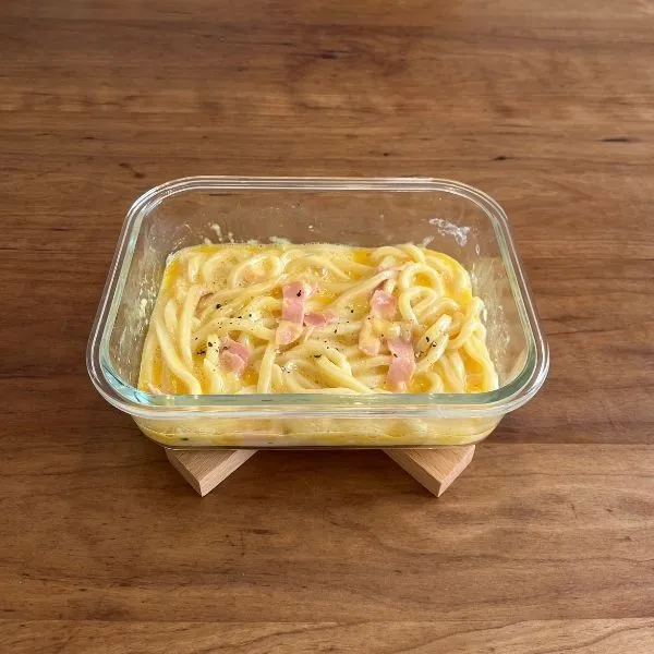 完成したカルボうどんの写真（撮影：grapeフード編集部）