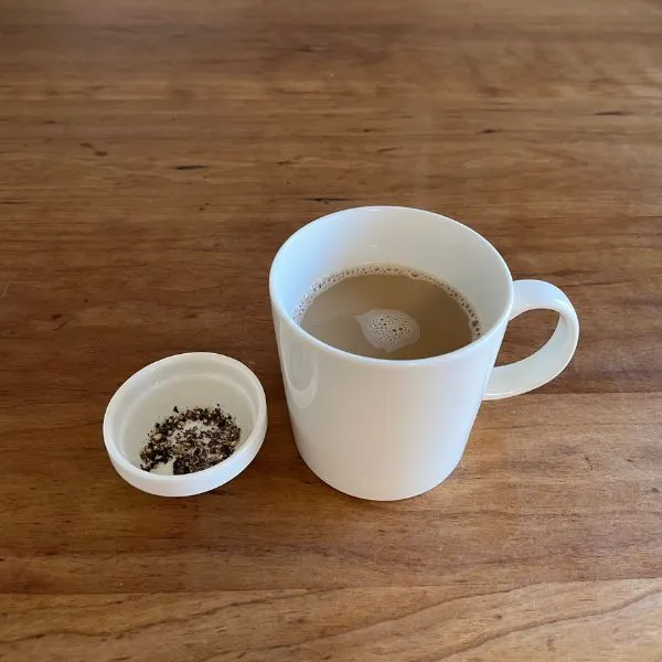カフェオレとブラックペッパー（撮影：grapeフード編集部）