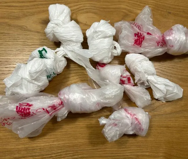 たくさんのレジ袋（撮影：grapeライフハック編集部）