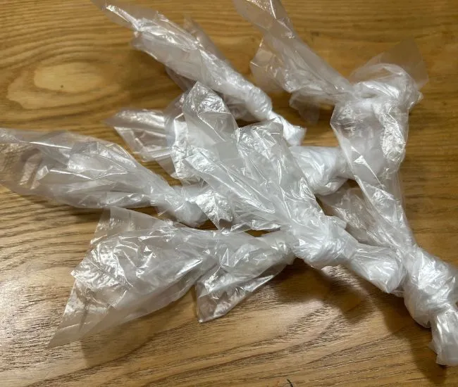 小さいサイズのレジ袋（撮影：grapeライフハック編集部）