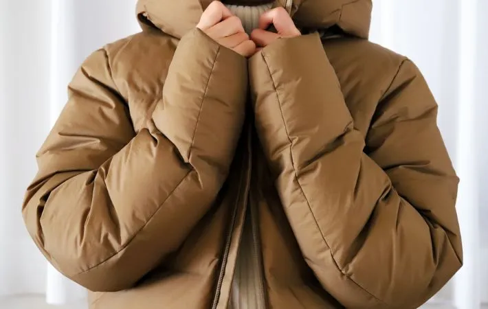 ダウンジャケットを着た人の写真