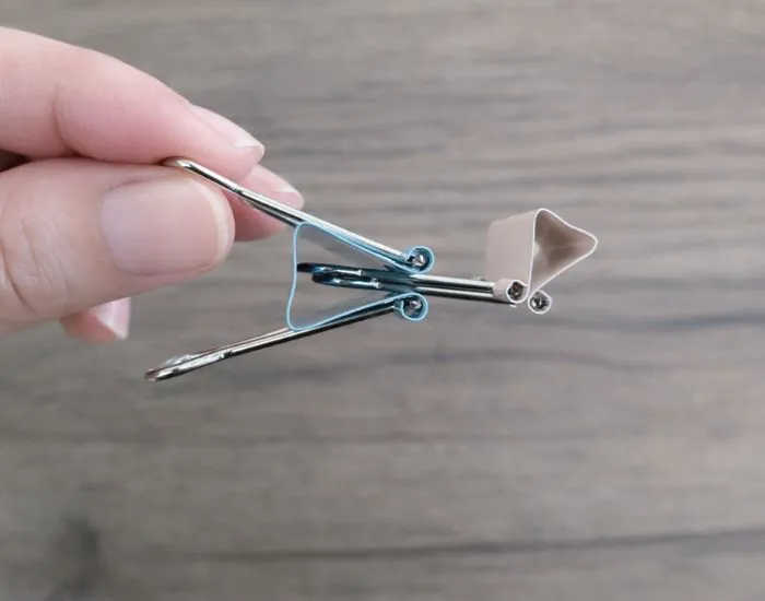 完成したスマホスタンド（撮影：grapeライフハック編集部）