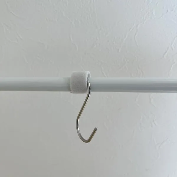 S字フックのストッパーとして使用（撮影：grapeライフハック編集部）