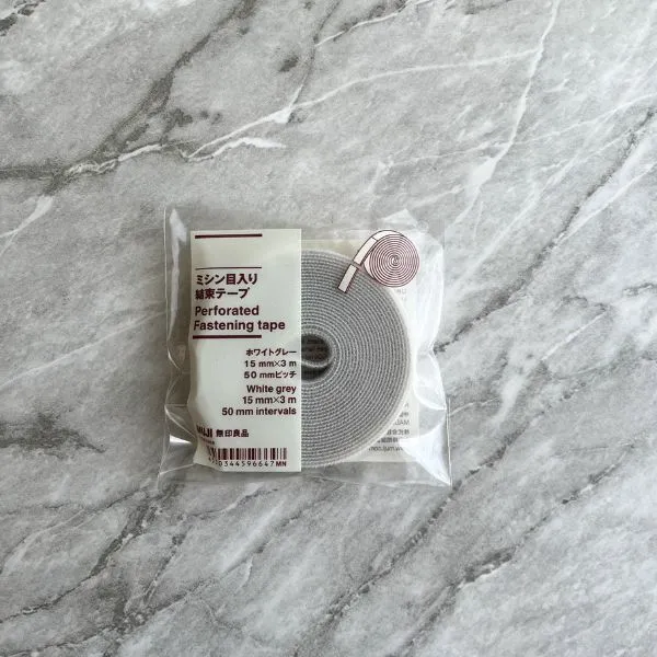 結束テープのサイズ感（撮影：grapeライフハック編集部）