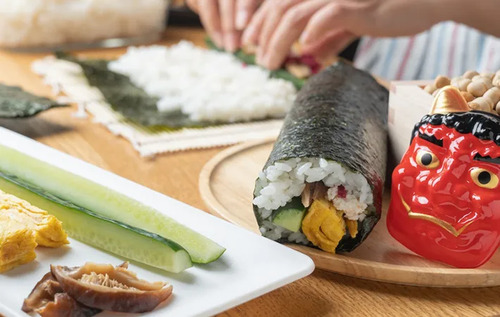 節分の日は恵方巻で縁起を担ごう！