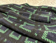 「毛玉がついた洋服ってどうしてる?」 諦めるか捨てるか悩んでたけど『コレ』を使ったら「新品みたいによみがえった!」