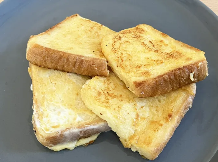 甘酒フレンチトーストの完成写真（撮影：grapeフード編集部）