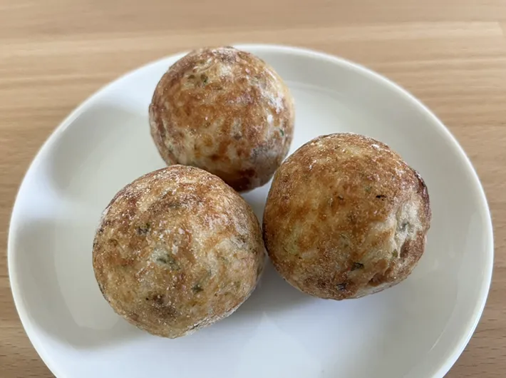 サミットの冷凍タコ焼きの写真（撮影：grapeフード編集部）