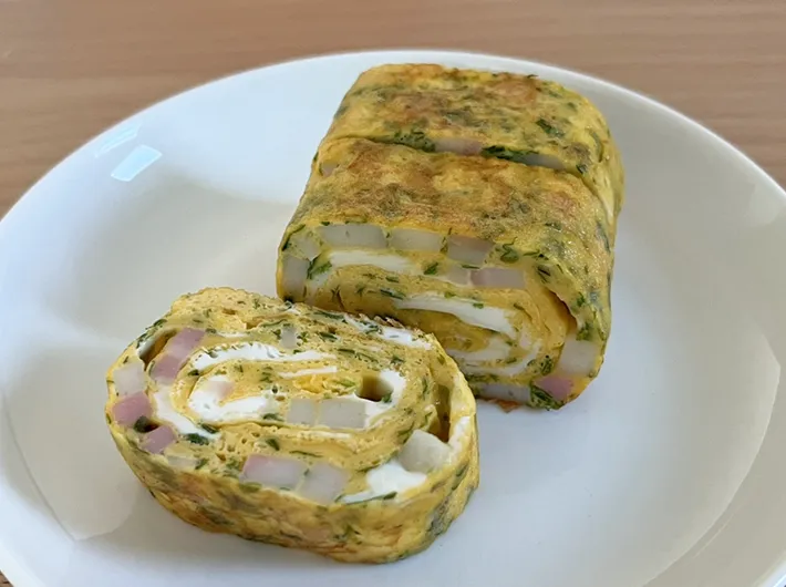 カマボコ入り玉子焼きの写真（撮影：grapeフード編集部）