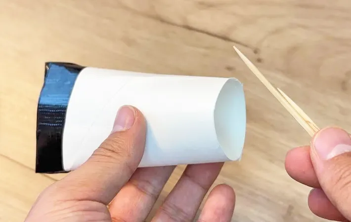 『串の捨て方』の写真（撮影：キジカク）