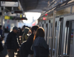 駅のホームの写真