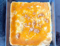 『ひき肉入り玉子焼き』を作る写真（撮影：エニママ）