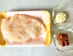 『鶏むね肉のしっとり焼き』の材料の写真（撮影：エニママ）