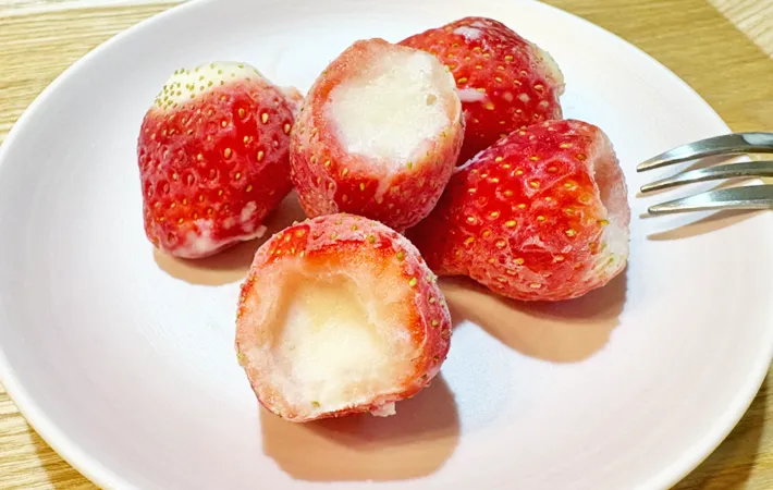 『イチゴ練乳アイス』の完成写真（撮影：エニママ）