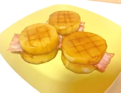 『ベーコンはさみ大根ステーキ』の完成写真（撮影：エニママ）