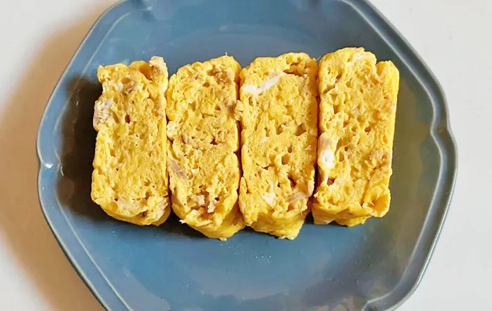 『ツナマヨ入りの玉子焼き』の完成写真（撮影：エニママ）