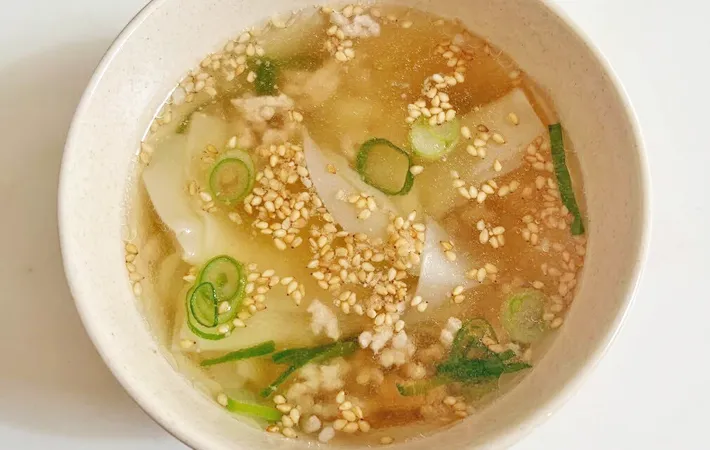 『お手軽ワンタン風スープ』の完成写真（撮影：エニママ）