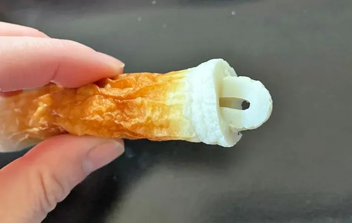 『ちくわチーズ揚げ』を作る写真（撮影：エニママ）