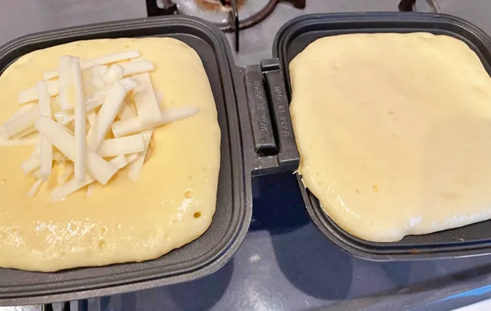 『10円パン』を作る写真（撮影：エニママ）