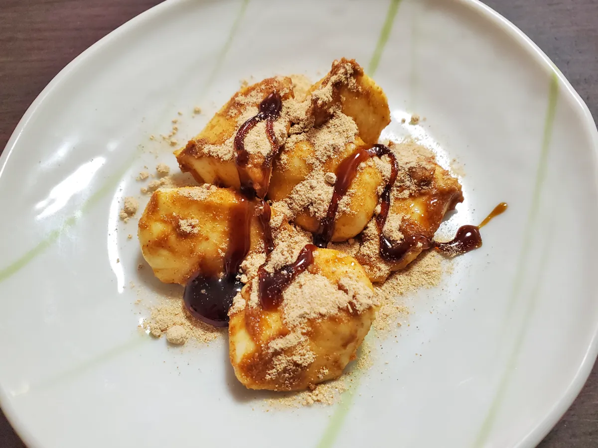 『モッツァレラのきな粉もち風』の完成写真（撮影：エニママ）