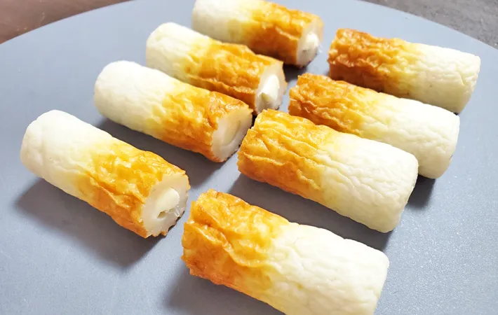 『「さけチー」入り甘辛ちくわ』を作る写真（撮影：エニママ）