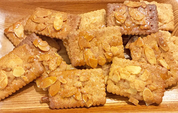 『ココナッツサブレで激うまフロランタン』の完成写真（撮影：エニママ）