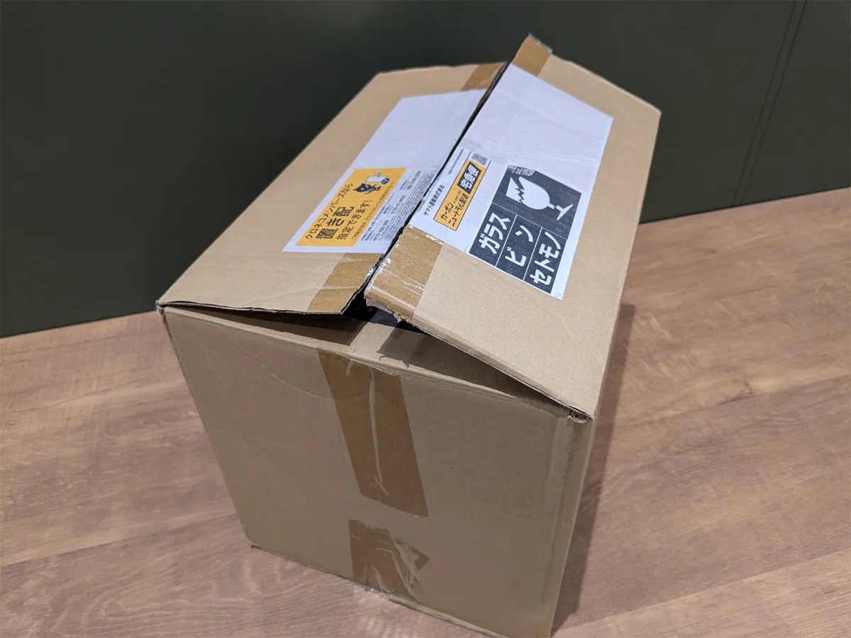 ダンボールの写真(撮影:grapeライフハック編集部)