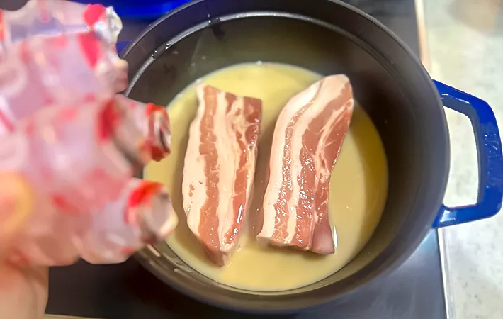 『簡単チャーシュー』を作る写真（撮影：エニママ）