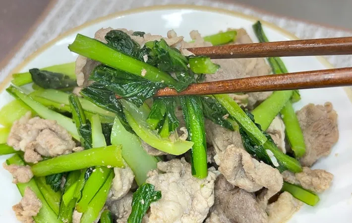 『小松菜の炒め物』の写真（撮影：キジカク）