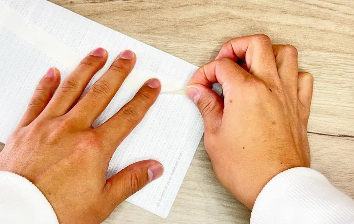 『封筒の意外な開け方』の写真（撮影：キジカク）