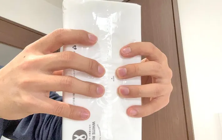 『ソフトティッシュを開ける方法』の写真（撮影：キジカク）