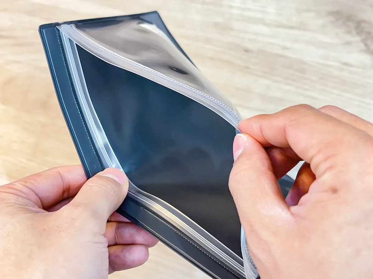 『片面クリアケース』の写真(撮影:キジカク)