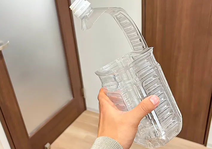 ペットボトルが全部切れた状態の写真（撮影：キジカク）