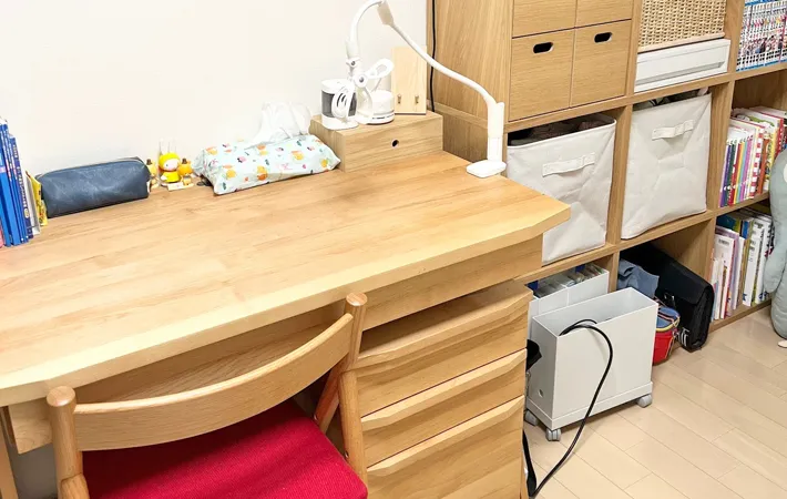 『子供机』の写真（撮影：Classy Life）