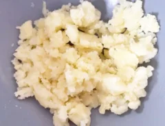 潰したジャガイモの画像（撮影：エニママ）