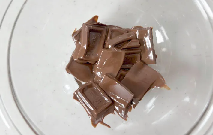 チョコレートが溶けた画像（撮影：エニママ）