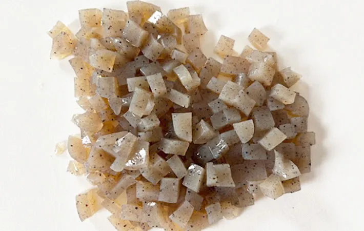 こんにゃくを切った画像（撮影：エニママ）