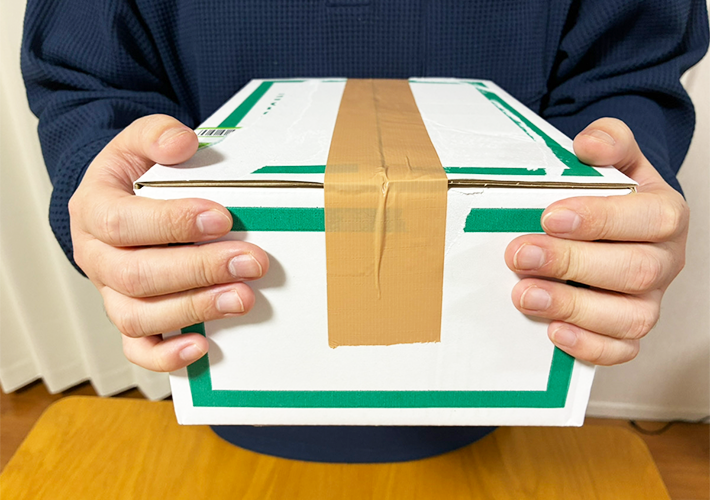 ダンボールの写真（撮影：grapeライフハック編集部）