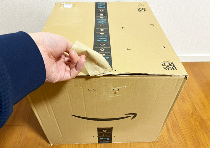 ダンボールの写真（撮影：grapeライフハック編集部）