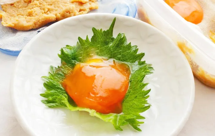 『珍味 卵黄のみそ漬け』の完成写真（撮影：キジカク）