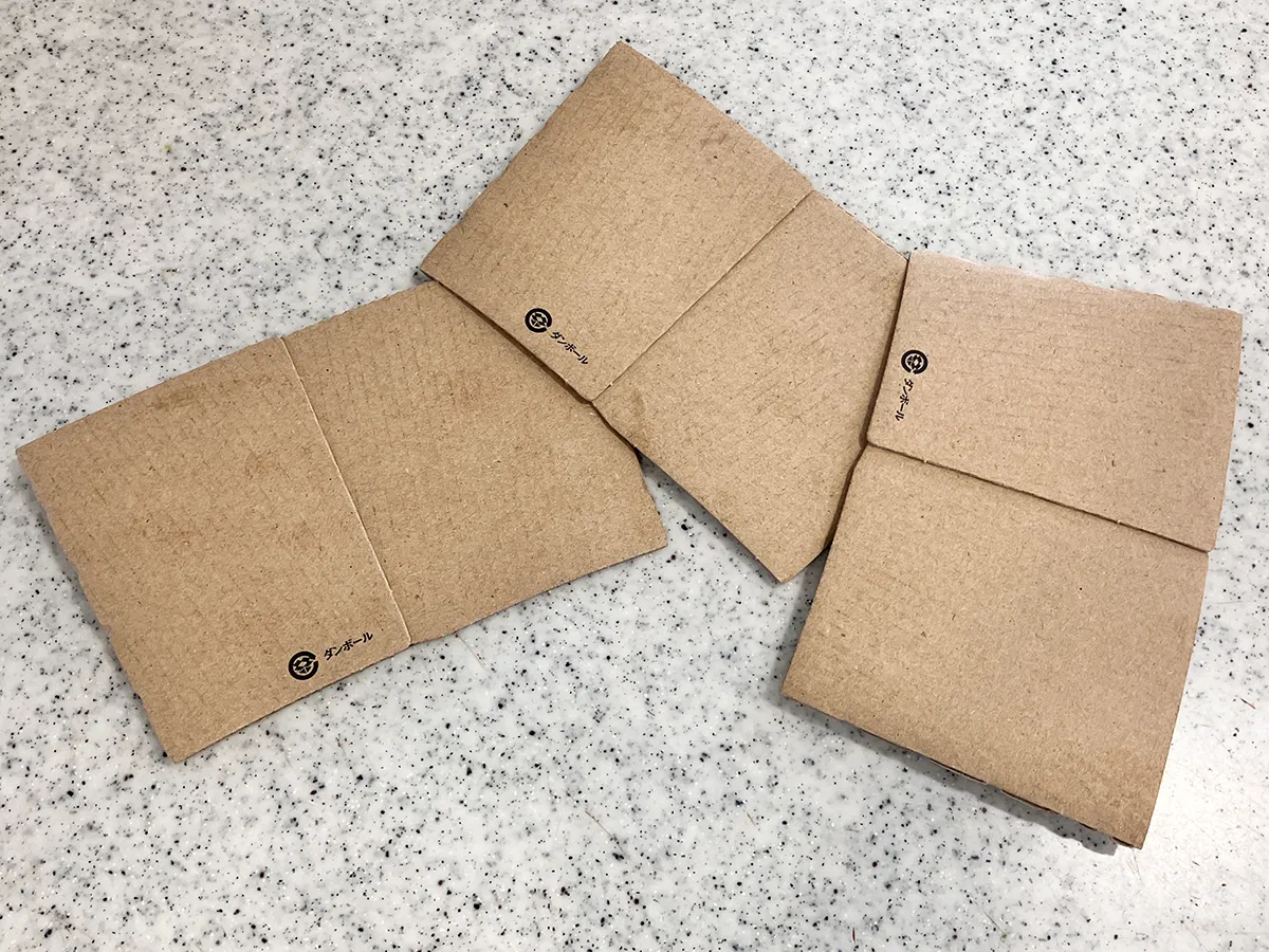 コーヒースリーブ3個を組み合わせている状態(撮影:grapeライフハック編集部)