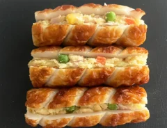 ポテトサラダを詰めたちくわの写真（撮影：grapeフード編集部）