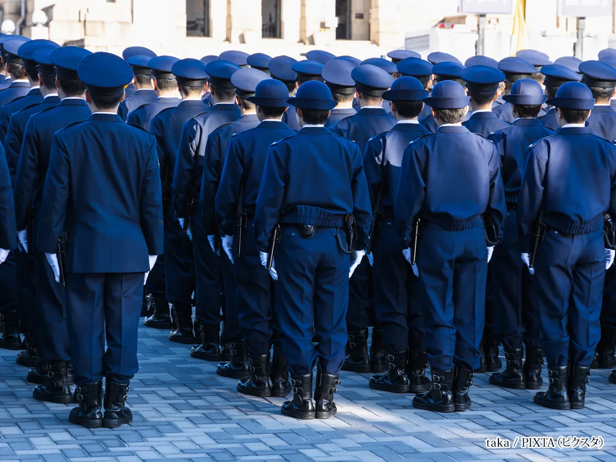 『街を守る警察官』の写真