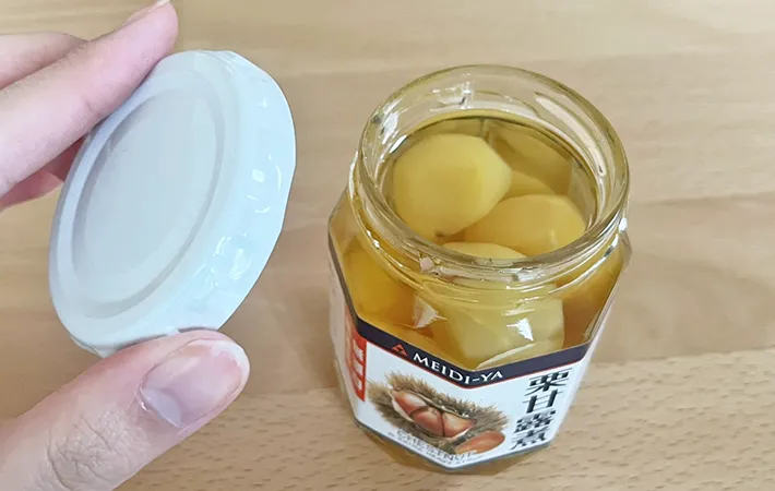 瓶詰の栗の甘露煮の写真（撮影：grapeフード編集部）