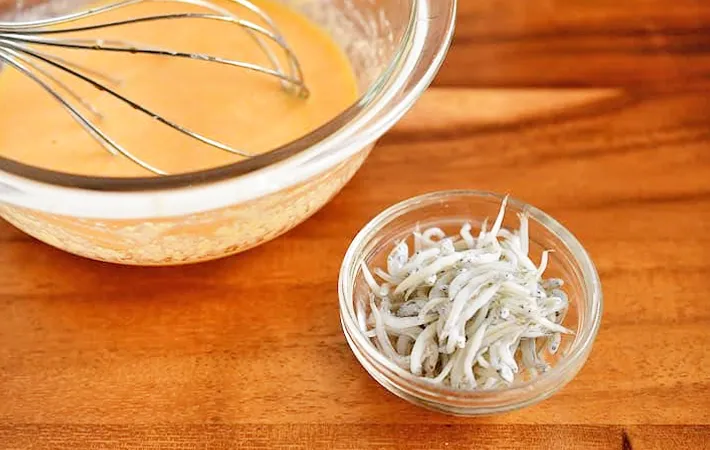 『シラスと卵液』の写真（撮影：小泉明代）